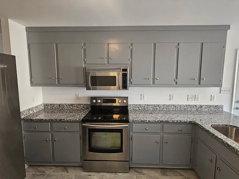 8307 Ferdinand Ln — Photo 9