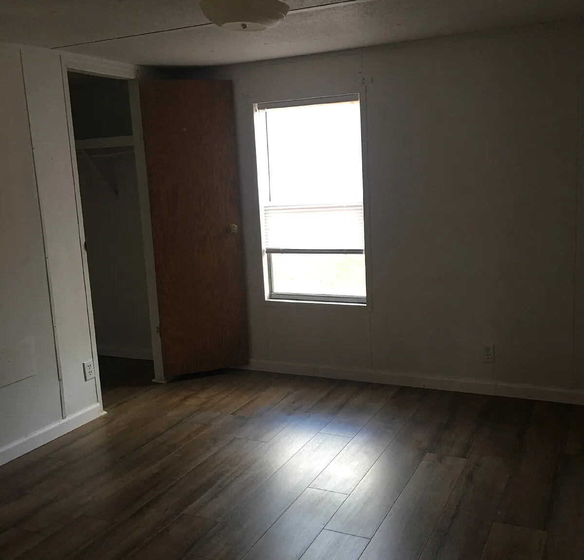 3 bed, 2.0 bath, $1,000 — Photo 1