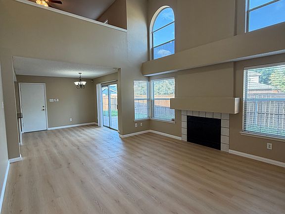 4th image of 705 Cimarron Trl