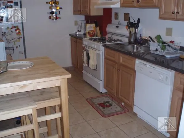 33 Egremont Rd, Boston, MA