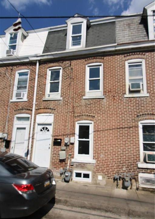 517 Elliger St, Allentown, PA 18102 Zillow