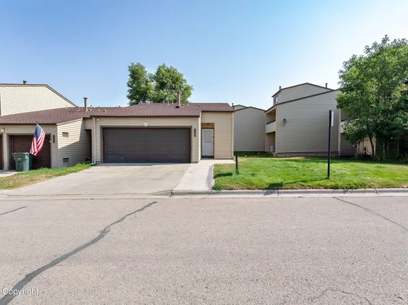 1039 Santee Dr, Gillette, WY 82716