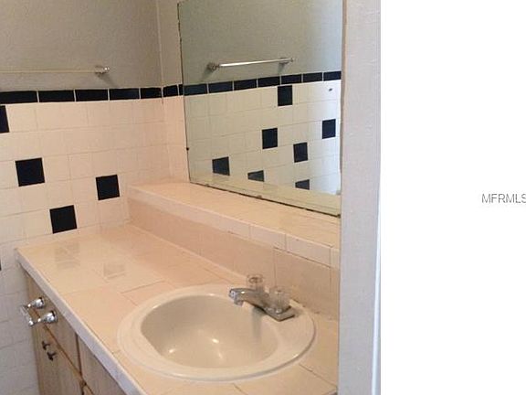 5th image of 4621 15th Ave S