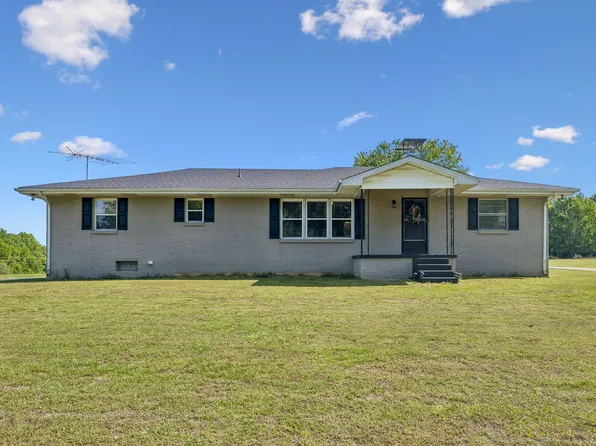 8997 Holmes Creek Rd, Smithville, TN 37166