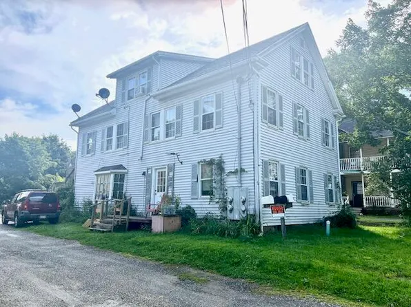 84 Highland Avenue, Gardiner, ME 04345