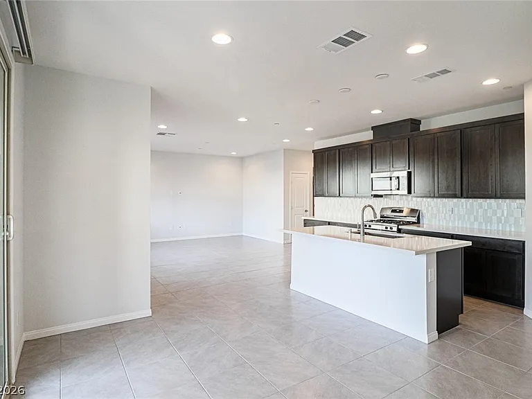 9220 Far Side Ave — Photo 27
