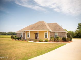 119 Meadow Lark Ln, Lucedale, MS 39452