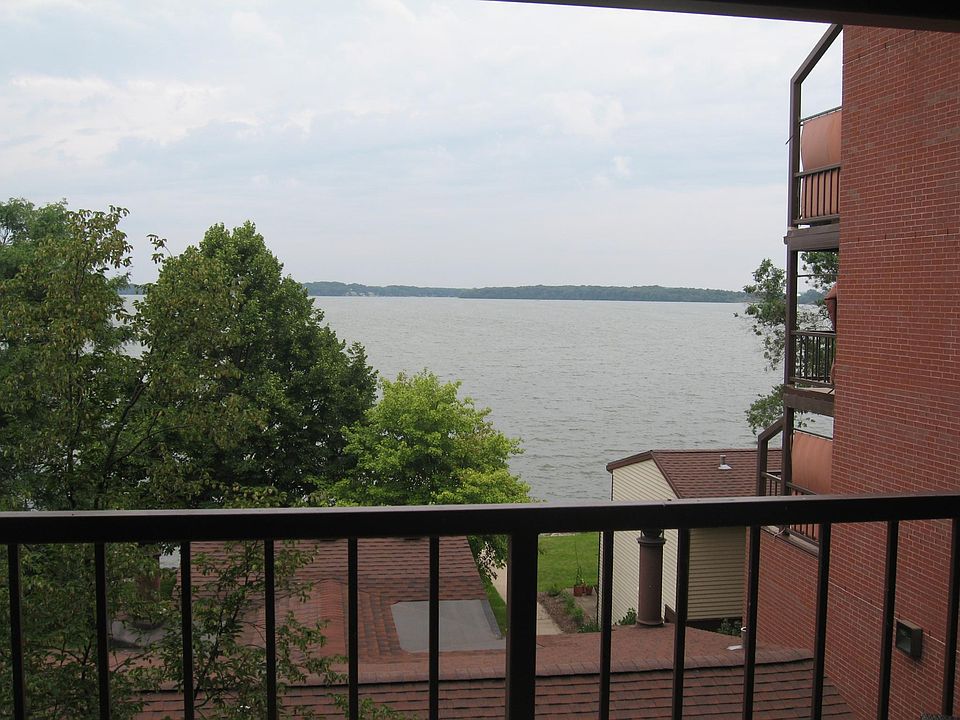 1st image of 404 S Blount St Unit 204