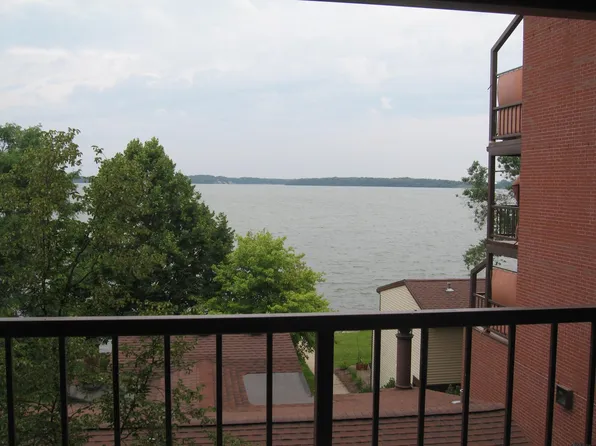 404 S Blount St Unit 204, Madison, WI 53703