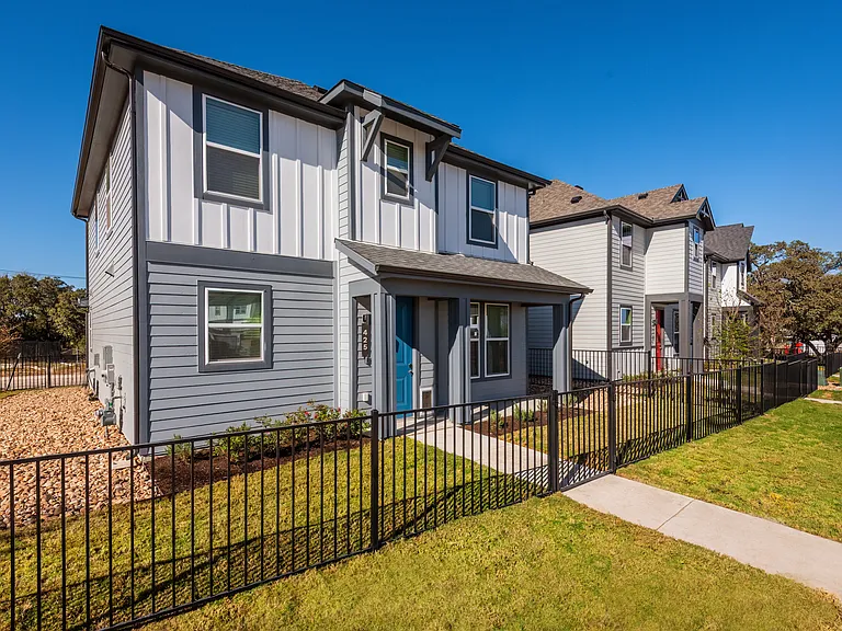 Bulbine Dr — Photo 14