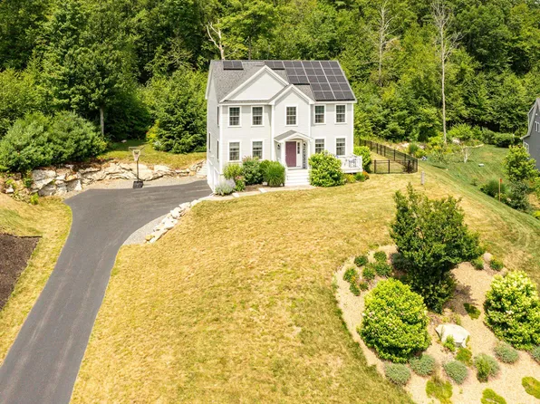 35 Thatcher Way, Barrington, NH 03825