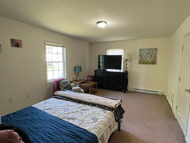 2315 Layne St — Photo 4