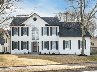 9020 Deerland Grove Dr, Raleigh, NC 27615