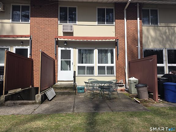 2nd image of 275 Centerbrook Road