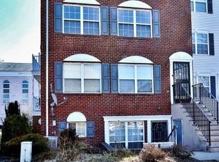 276 Matthews Dr, Newark, NJ 07103