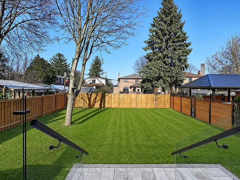 27 Inverleigh Dr — Photo 44