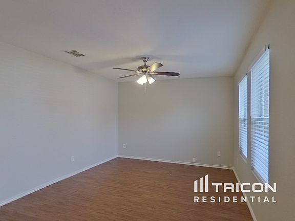 2nd image of 4933 Parkview Hills Ln