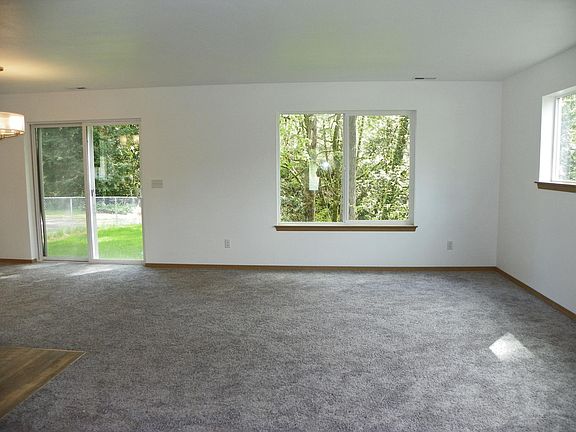 5th image of 51203 Wollochet Dr