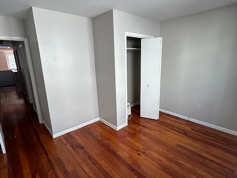 1819 Bainbridge St #1 — Photo 8