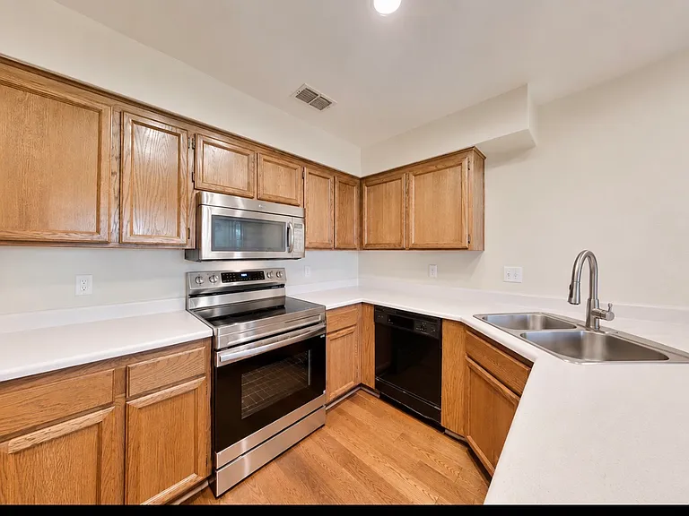 5161 Thomasino Way — Photo 5