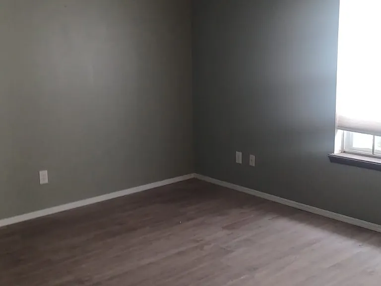 4533 NE Bell Ave — Photo 6