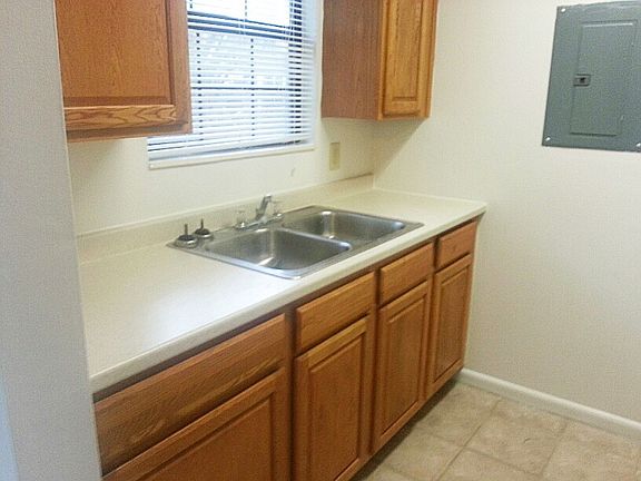 3rd image of 2719 Trollie Ln