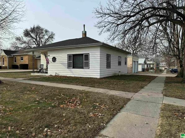 404 S Washington St, Remsen, IA 51050