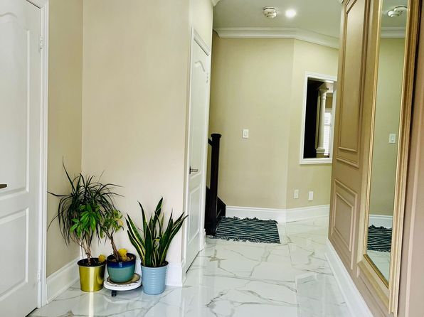 95 Leadership Dr, Brampton, ON L6Y 5T4