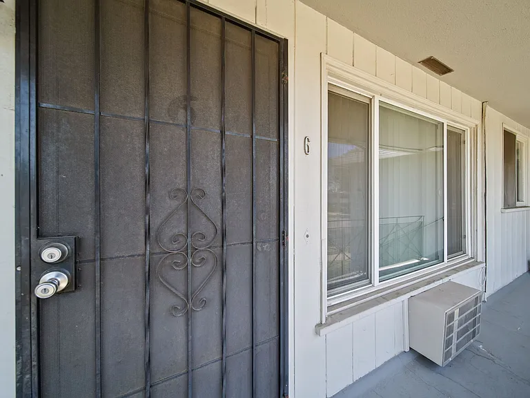 14913 Hartland St #6 — Photo 3