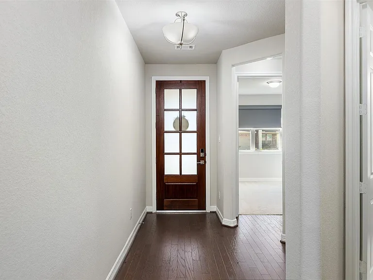 2116 Sweet Bay Dr — Photo 5