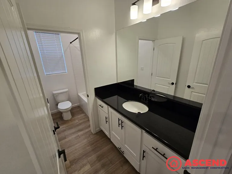 15811 Santa Clara Ct — Photo 11