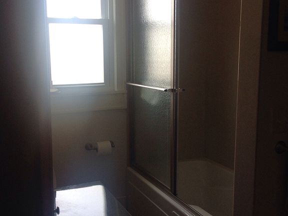 Bath in Jack and Jill