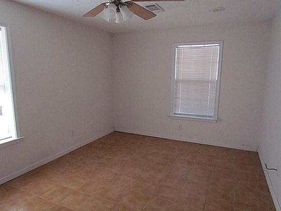 5th image of 22595 Pineridge Dr