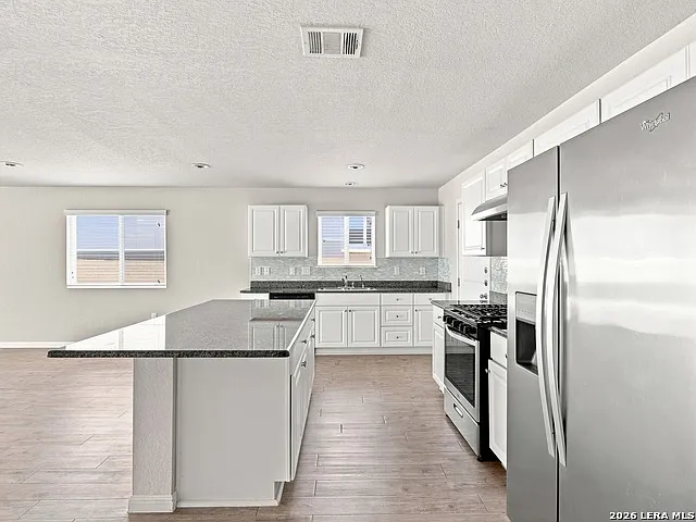 10203 Relic Oaks — Photo 12