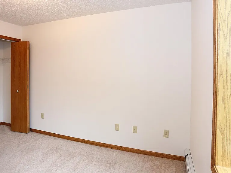 Mill Pond Apartments — Photo 6