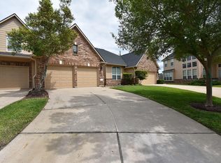 1734 Pepper Hill Ln, Sugar Land, TX 77479