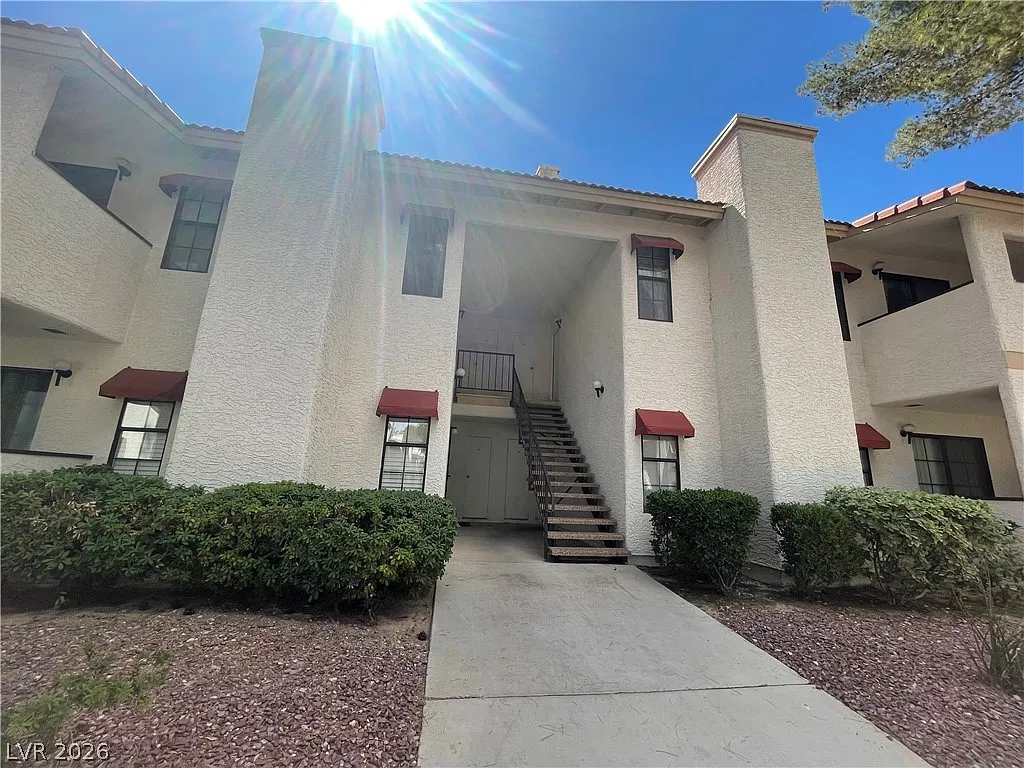 2 bed, 2.0 bath, 1013 sqft, $1,250 — Photo 2