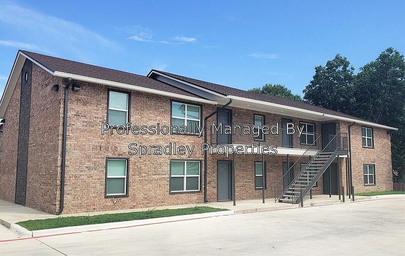 1st image of 255 E 5th Ave APT 322