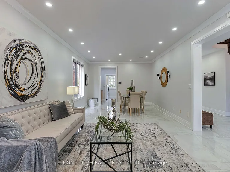 2299 Glazebrook Cir — Photo 39