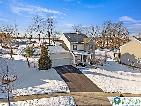 3rd image of 2852 Homestead Dr