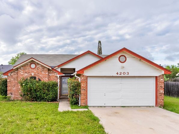 4203 Vicki Dr