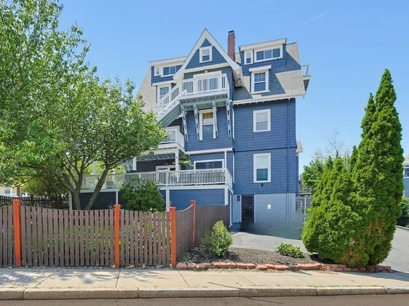 51 Sawyer Ave #3, Dorchester, MA 02125