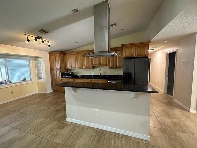 1st image of 1077 Fernlea Drive