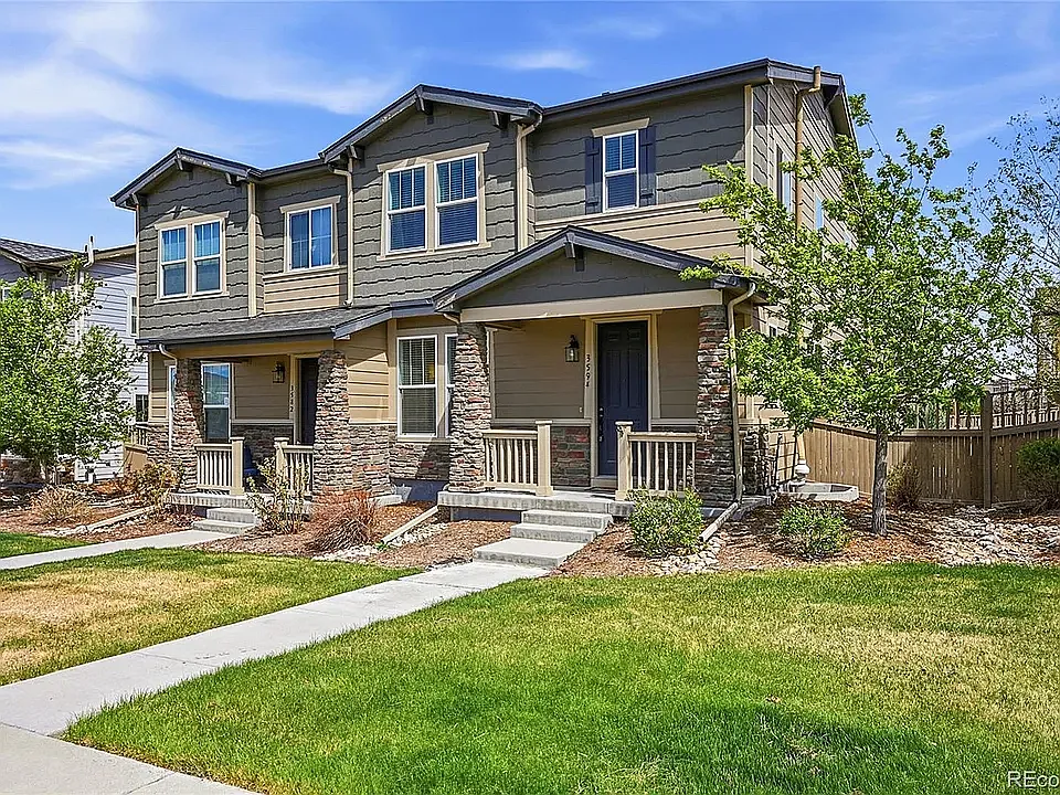 3 bed, 2596 sqft, $3,249 — Photo 1