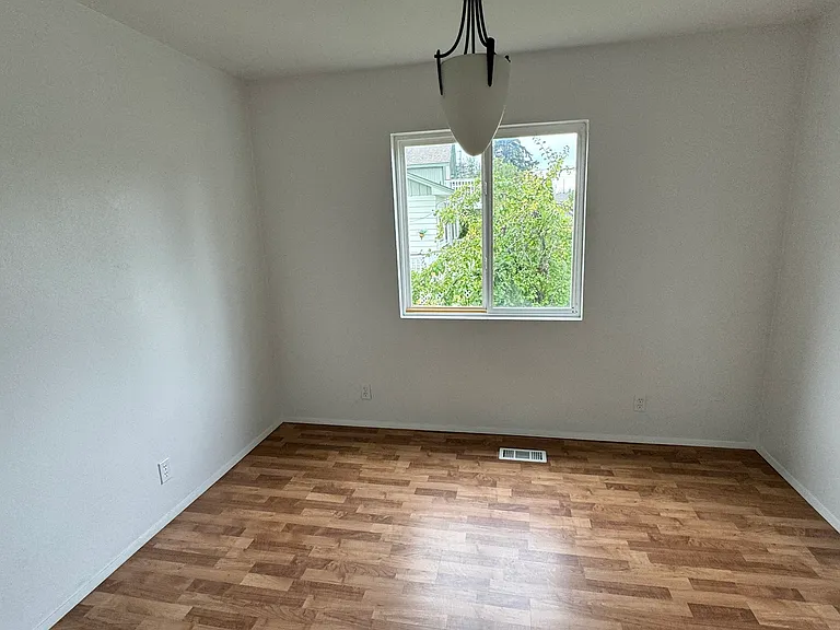 3013 W 2nd St — Photo 22