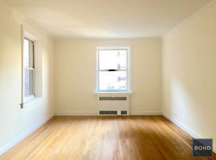 10719 70th Ave APT 402, Forest Hills, NY 11375