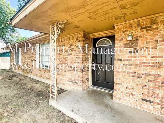 4th image of 126-128 Valleyglen Dr