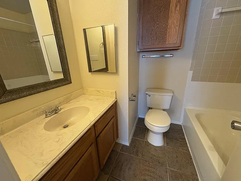 2801 Rio Grande St #303 — Photo 11