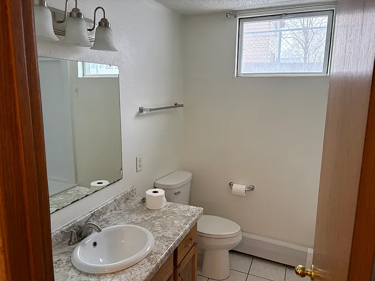 79 11th Ave N #11 — Photo 2