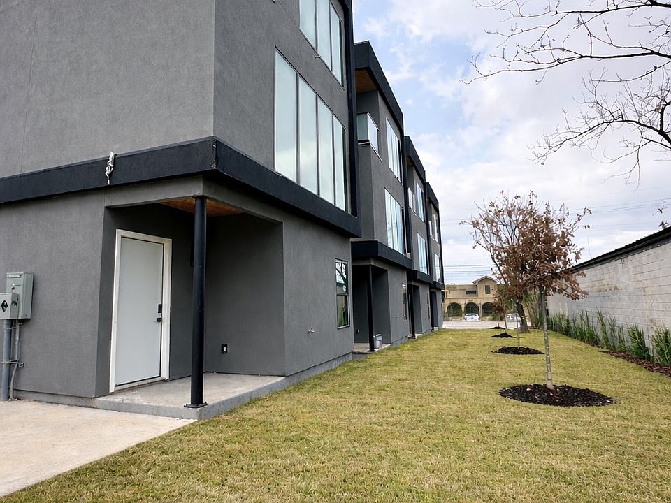 1st image of 1206 N Hackberry St APT 108